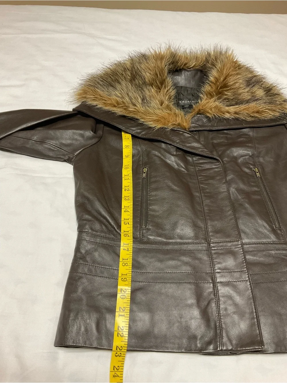 VTG Y2K Bagatelle Brown Genuine Leather Jacket Faux Fur Collar. Size 10